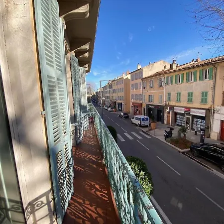 Appartement Lumineux Avec Balcon A